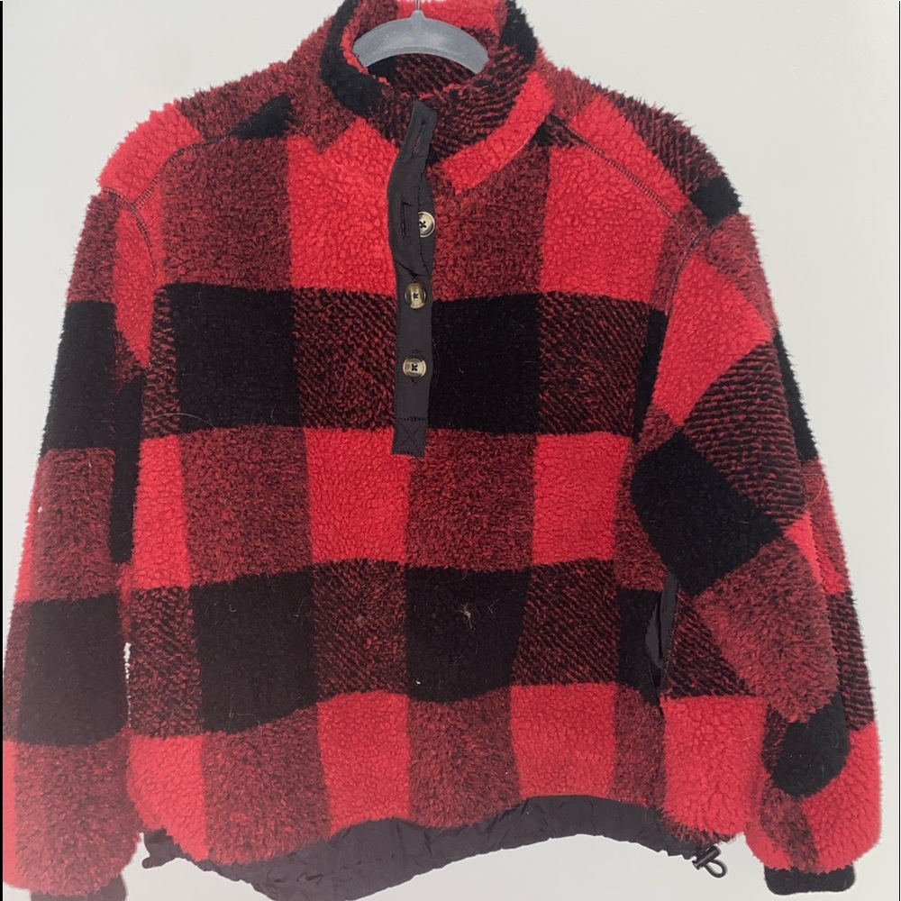Black and red flannel pullover, only worn once!!